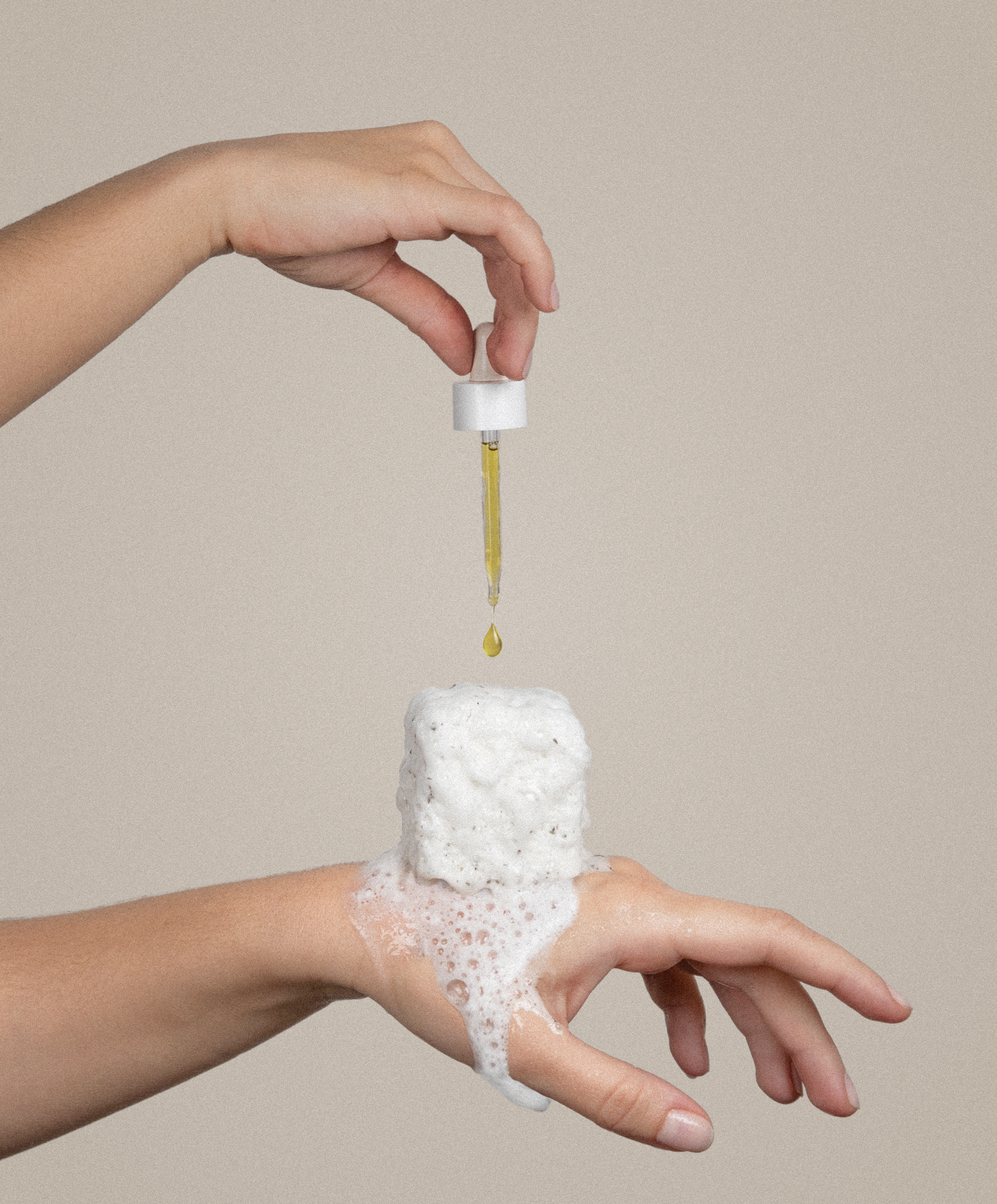 Cada cubo contiene hasta 50 gotas de aceites esenciales naturales